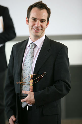 Dr. Claudio Cinquemani mit dem Wissenschaftspreis