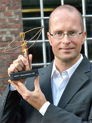 Alexander Stirn mit dem Wissenschaftspreis