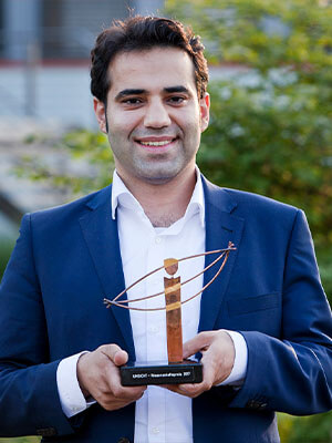 Michael Saliba mit dem Wissenschaftspreis